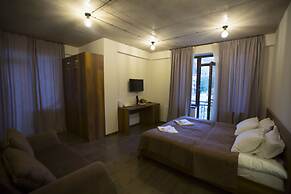 Loft Hotel