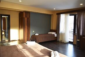 Loft Hotel