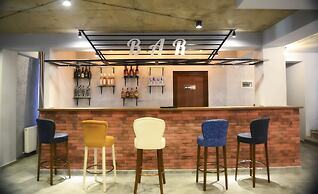 Loft Hotel