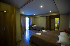 Loft Hotel