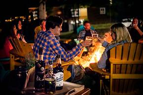 Tidal Bore Rafting Resort