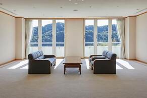 KAMOGAWA COUNTRY HOTEL