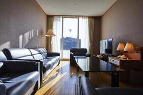 KAMOGAWA COUNTRY HOTEL