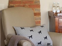The Woolpack Hotel