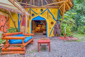 Tree House Beachfront Lodge