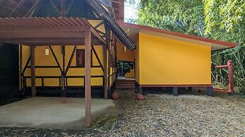 Tree House Beachfront Lodge