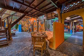 Tree House Beachfront Lodge