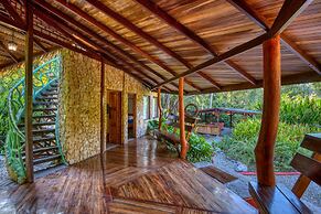 Tree House Beachfront Lodge