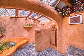 Tree House Beachfront Lodge