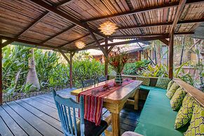 Tree House Beachfront Lodge