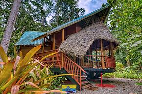Tree House Beachfront Lodge