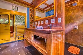 Tree House Beachfront Lodge