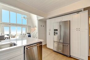 Roomy Chalet-Style Beachfront Condo with Private Beach Access by RedAw