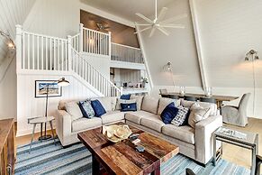 Roomy Chalet-Style Beachfront Condo with Private Beach Access by RedAw