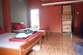 Trai Hoa Vang Homestay - Hostel