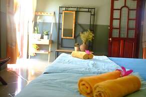 Trai Hoa Vang Homestay - Hostel