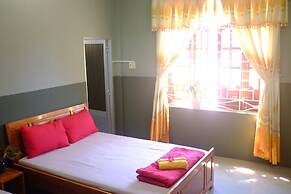 Trai Hoa Vang Homestay - Hostel