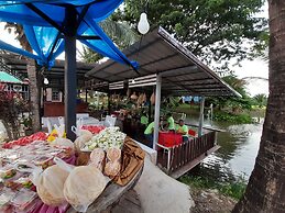 Sawansang Nangkeaw Resort