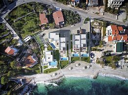 Acadia Beach Villas & Apartments, Slatine