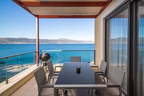 Acadia Beach Villas & Apartments, Slatine