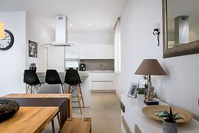 Acadia Beach Villas & Apartments, Slatine