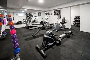 Acadia Beach Villas & Apartments, Slatine