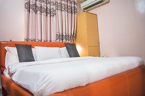 Primal Hotel