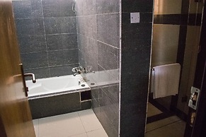 Primal Hotel