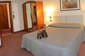 Hotel Airone