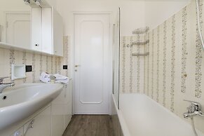 Impero House Rent - Camelia