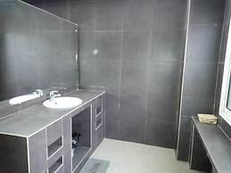 Assinie Weekend Lodge