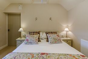 The Grousemoor Country House