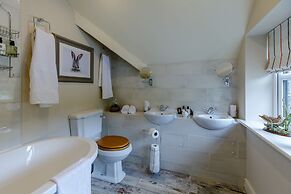 The Grousemoor Country House