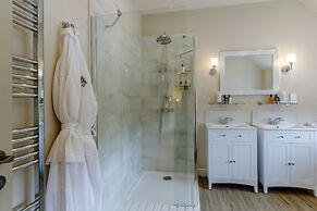 The Grousemoor Country House