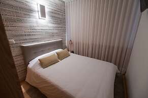 Praça 66 Guest House