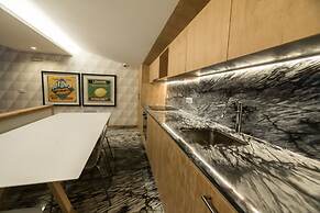 Praça 66 Guest House