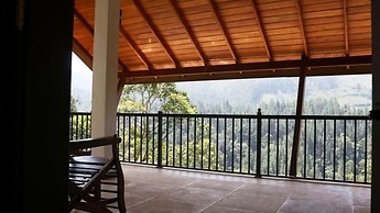 Birds Paradise Hotel