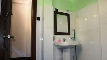 Birds Paradise Hotel