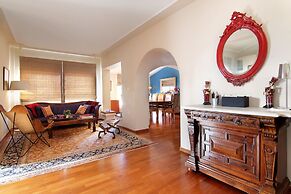 Oasis Pool House by GHH