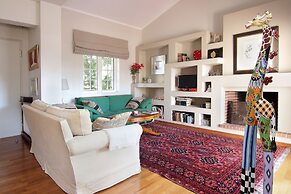 Oasis Pool House by GHH