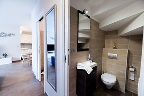 Budapest Easy Flat - Penthouse Basilica