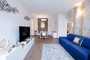 Budapest Easy Flat - Penthouse Basilica