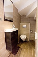 Budapest Easy Flat - Penthouse Basilica