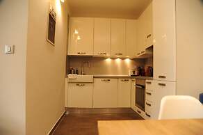 Budapest Easy Flat - Penthouse Basilica