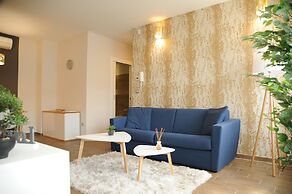 Budapest Easy Flat - Penthouse Basilica