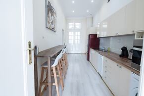 Budapest Easy Flat - Basilica Lux