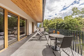 Maraias Luxury Suites & Apartments