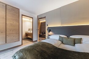 Maraias Luxury Suites & Apartments