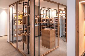 Maraias Luxury Suites & Apartments