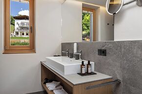 Maraias Luxury Suites & Apartments